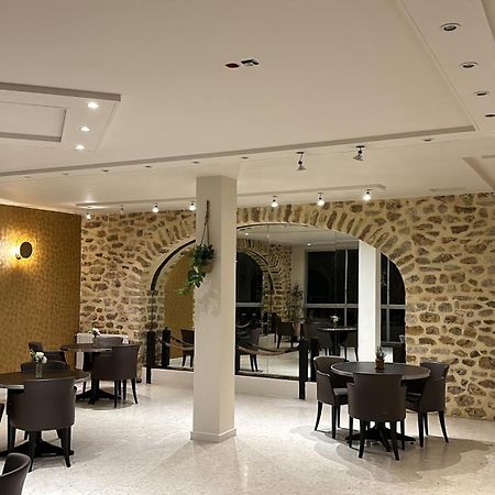 Thoiry Etoile Lodge Thoiry (Yvelines) Exterior foto