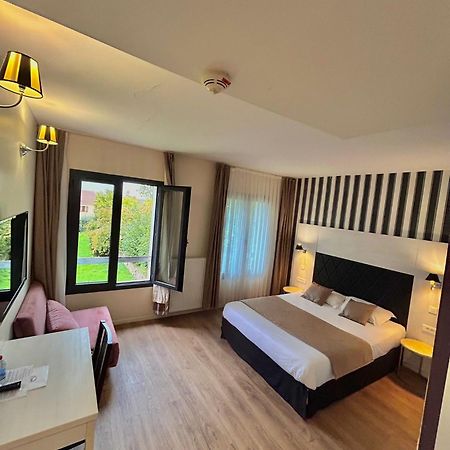 Thoiry Etoile Lodge Thoiry (Yvelines) Exterior foto